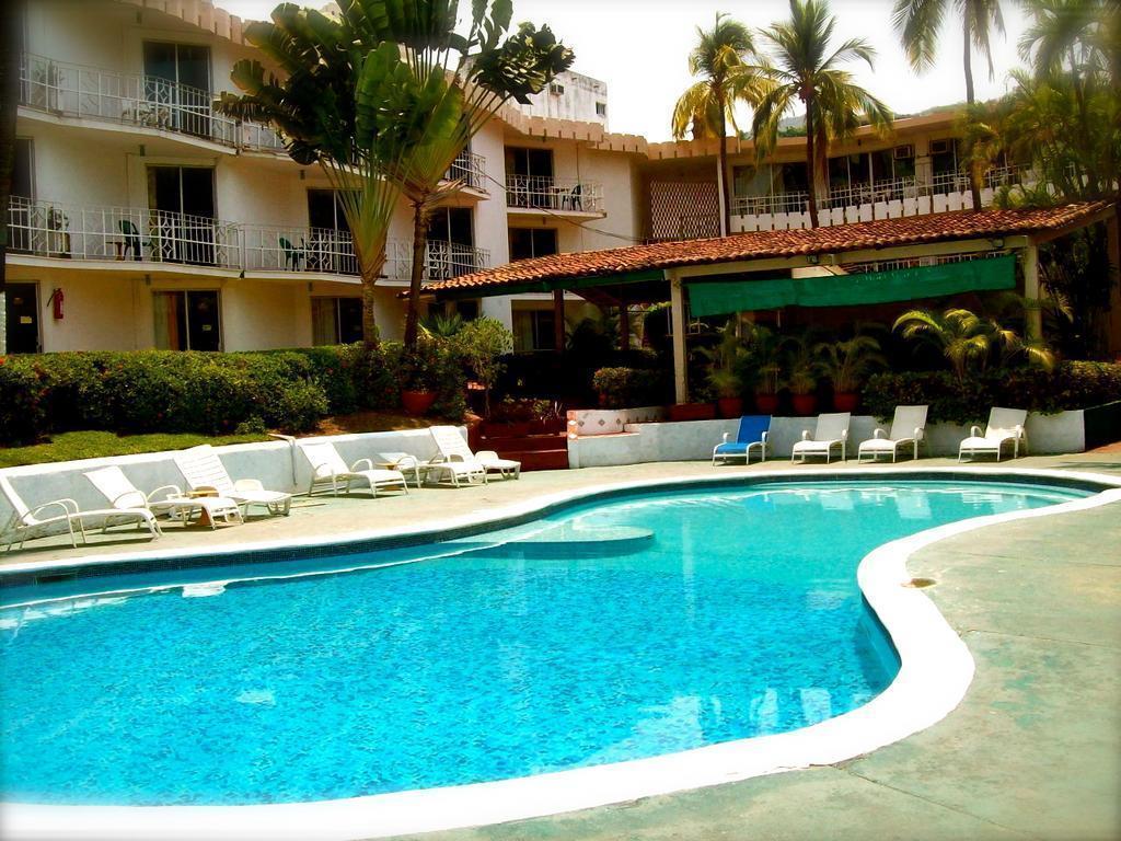 Отель El Tropicano 3*