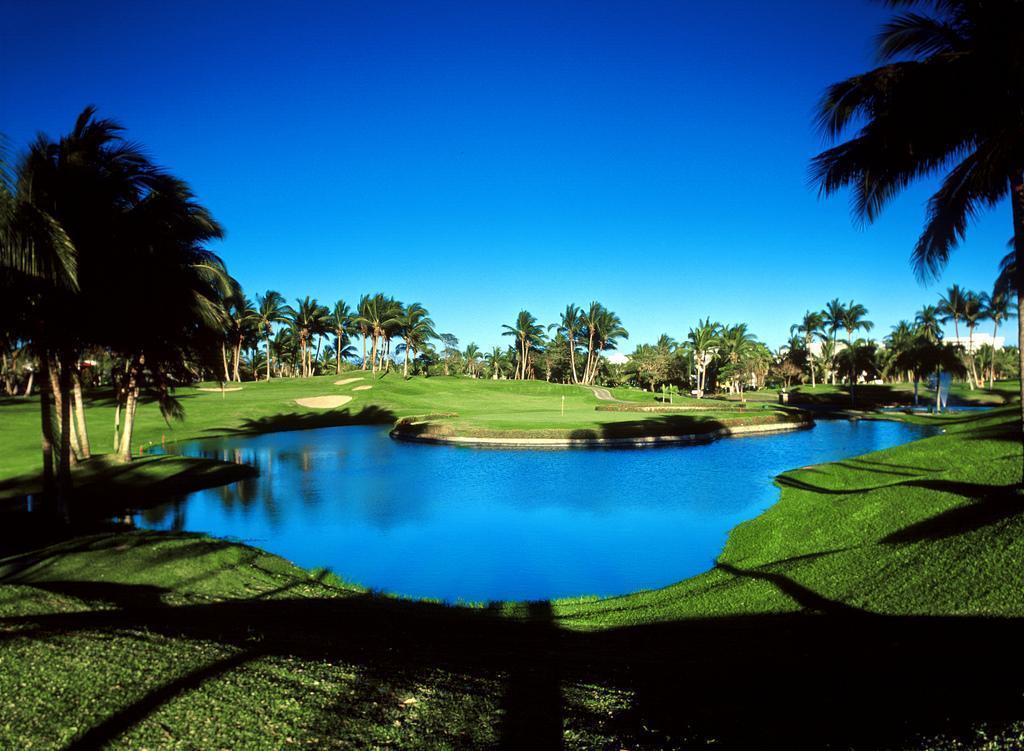 Отель Ocean Breeze Hotels Acapulco 4*