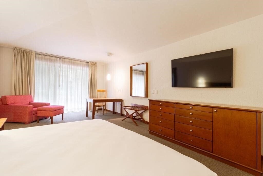 Изображение Camino Real Guadalajara 5*