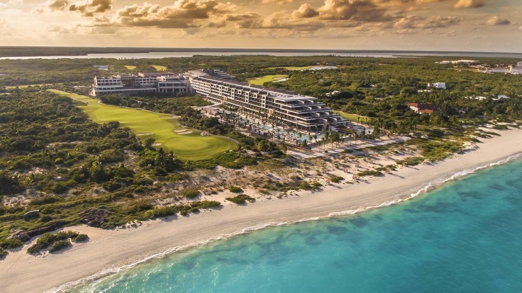 Отель Atelier Playa Mujeres 5*