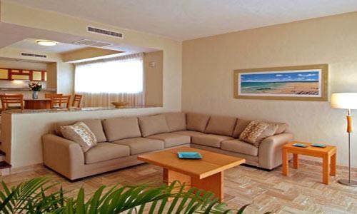 Фото Wyndham Grand Cancun Resort & Villas (ex. Omni) 5*