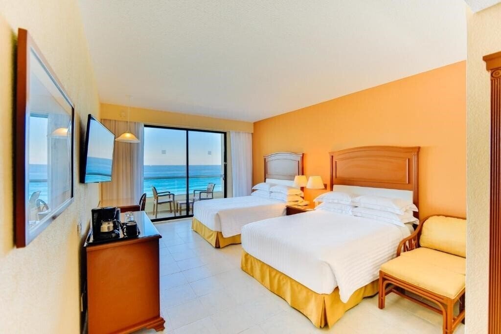 Фото Occidental Tucancun 4*