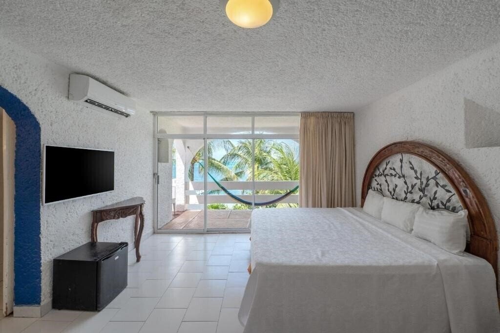 Фото Beach House Maya Caribe 3*