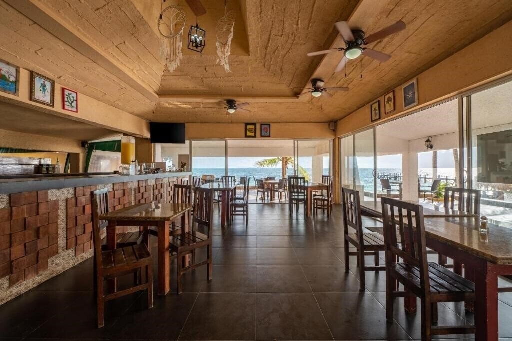 Картинка Beach House Maya Caribe 3*