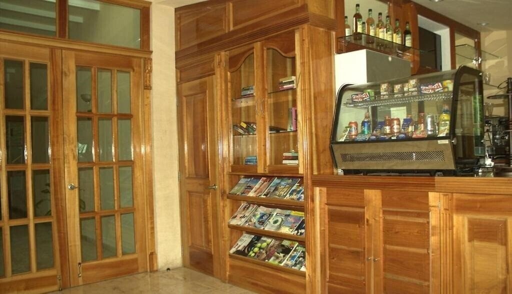 Отель Cancun International Suites 3*