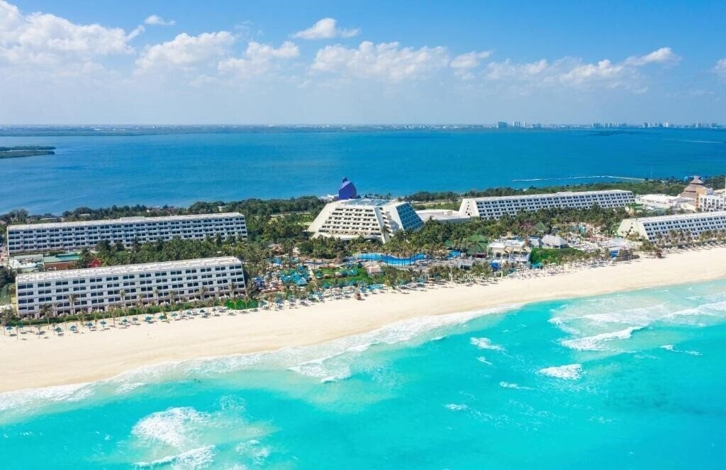 Отель Oasis Cancun Lite 5*