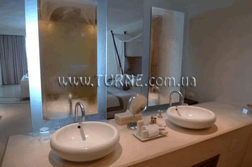 Отель Sun Palace 5*