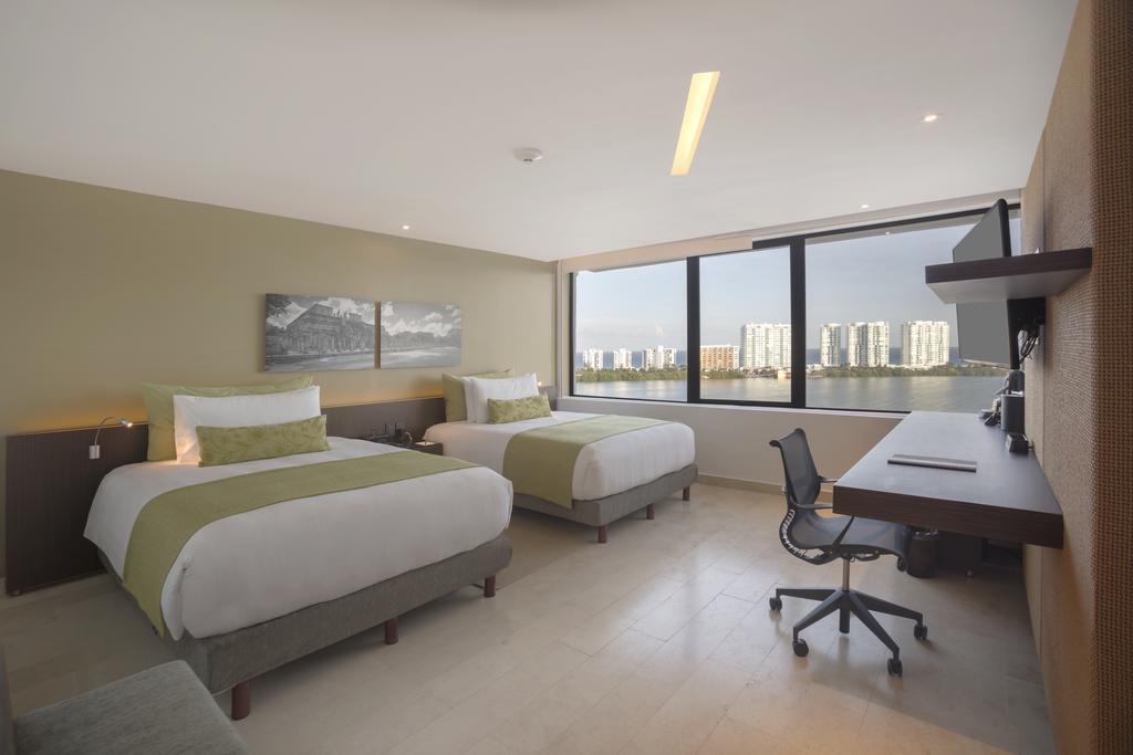 Отель Presidente Intercontinental Cancun Resort 5*