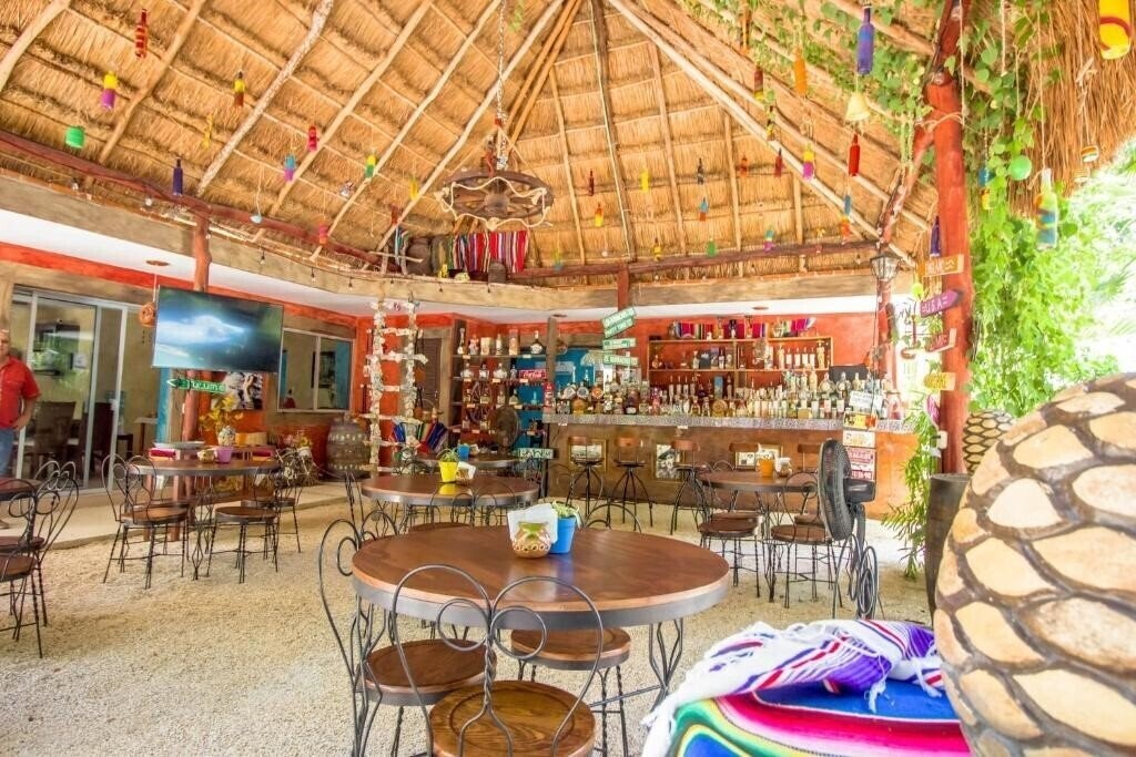 Отель Tequila Factory Cancun Hotel 4*