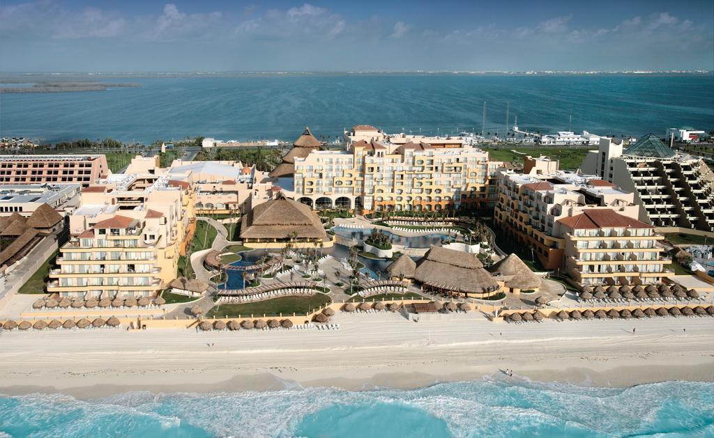 Отель Fiesta Americana Condesa 5*