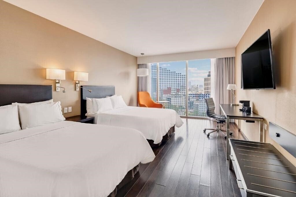 Изображение Fiesta Inn Insurgentes Viaducto 4*