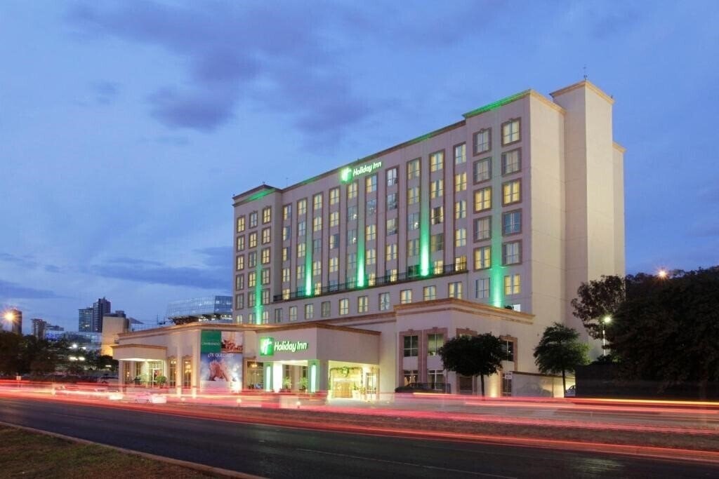 Фото Fiesta Inn Monterrey Valle 4*