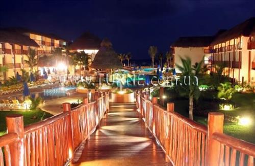 Отель Grand Coco Bay 4*