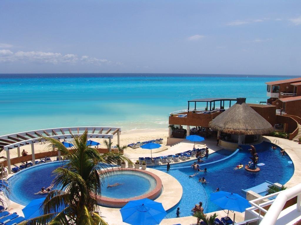 Отель Sunset Fishermen Beach Resort 4*