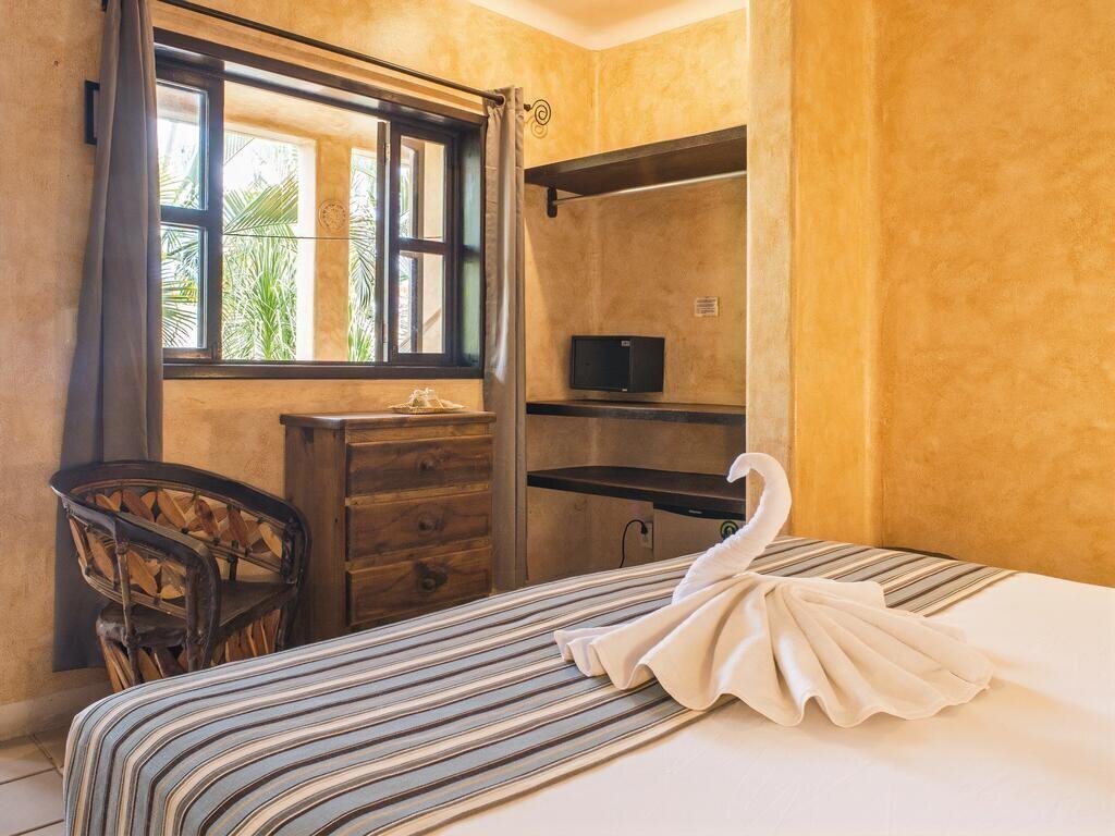 Изображение Barrio Latino 3*