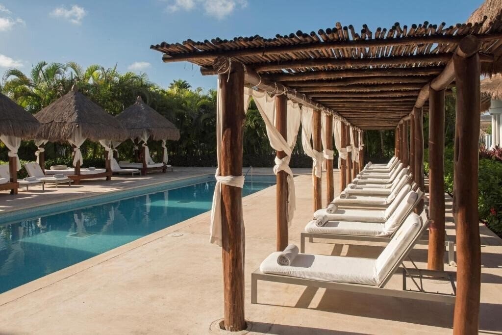 Отель Grand Riviera Princess 5*