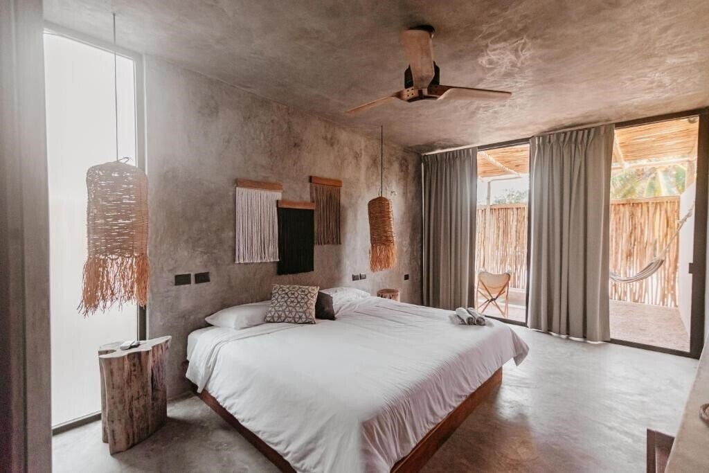 Фотография Dos Mares Barefoot Hotel (ex. Dos Mares El Cuyo, Dos Mares Pool Club Boutique Hotel) 3*