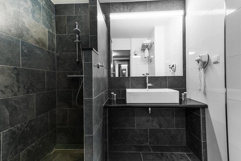 Фото Bastion Almere 3*