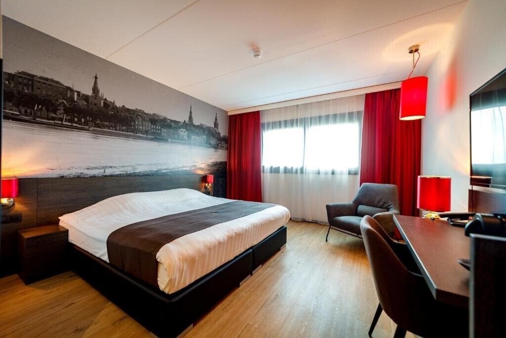 Изображение Bastion Almere 3*