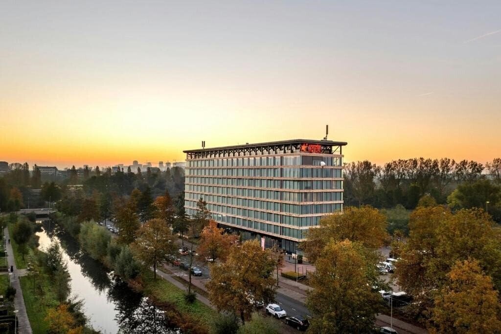 Отель Corendon Vitality Amsterdam 4*