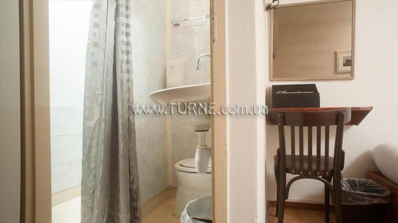 Отель Budget Bargain Toko 2*