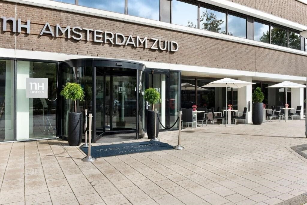 Отель Nh Amsterdam Zuid 4*