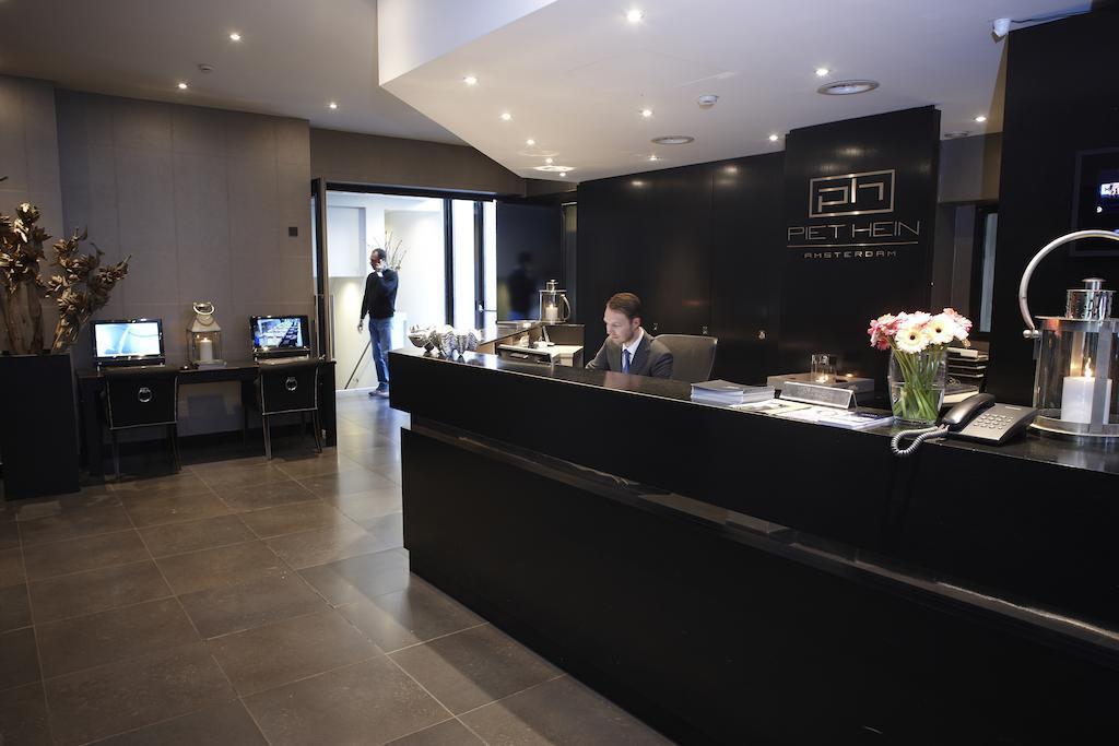 Отель Piet Hein 3*