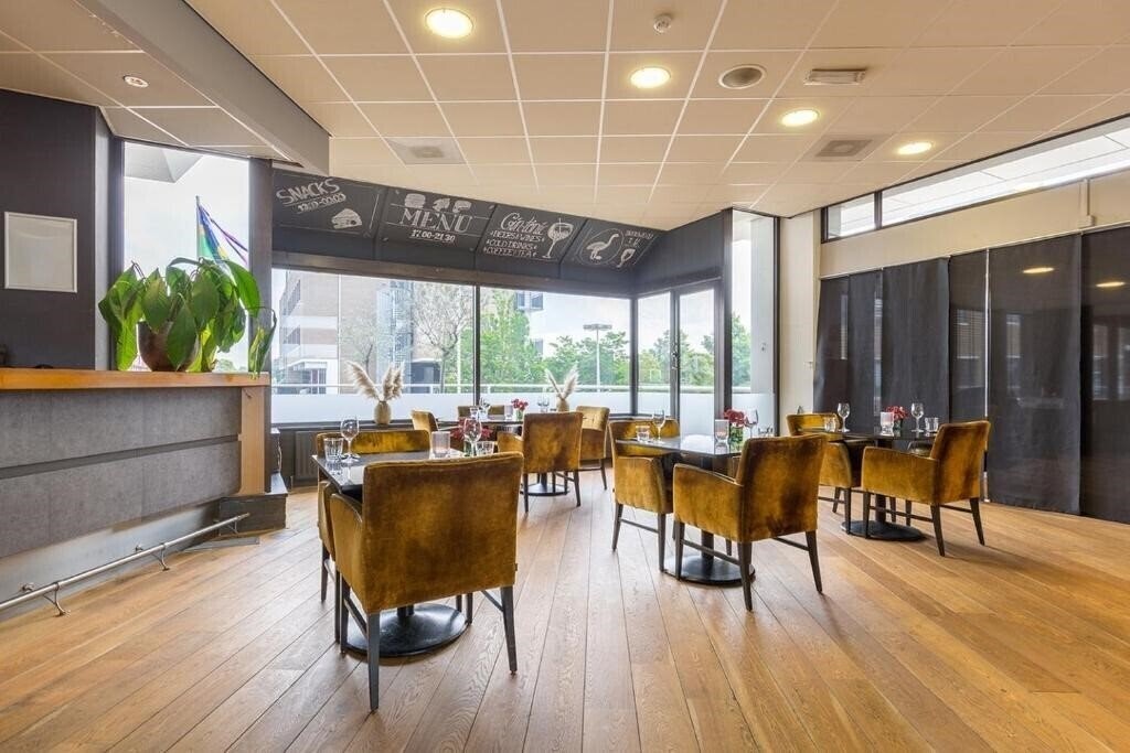 Картинка Apollo Lelystad City Centre 4*