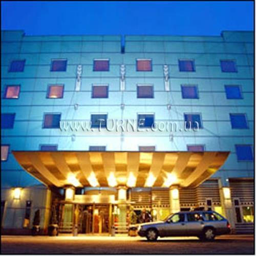 Отель Thon Hotel Ski 4*