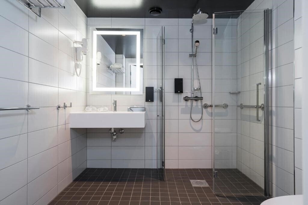 Фото Thon Hotel Spectrum 3*