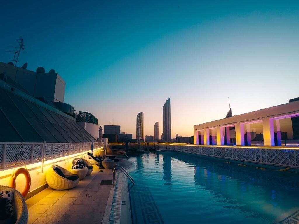 Отель Millennium Downtown Abu Dhabi (ex. Millennium Plaza Downtown, Crowne Plaza Abu Dhabi) 5*