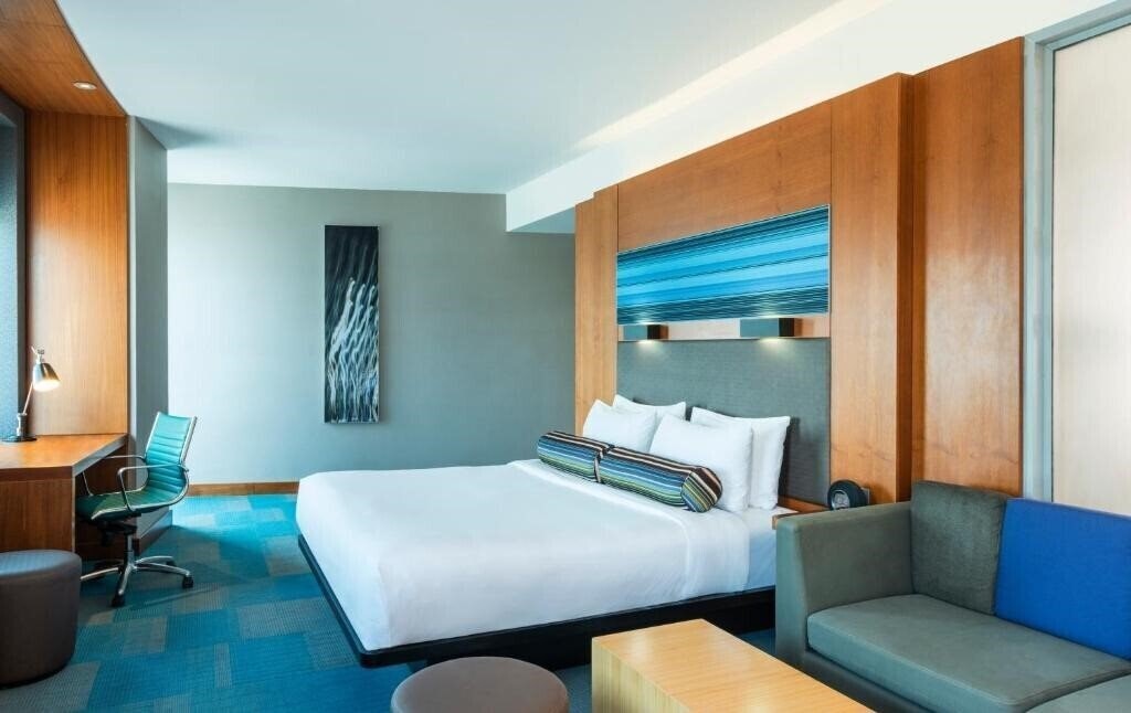 Фото Aloft Abu Dhabi 4*