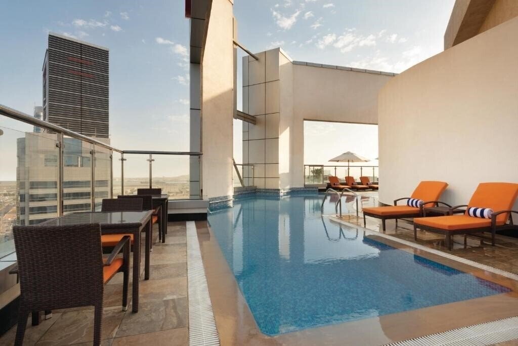 Фотография Ramada Abu Dhabi Corniche 4*