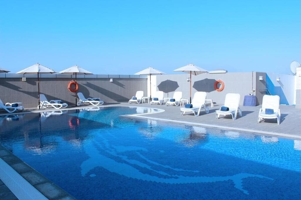 Изображение Al Diar Sawa Hotel Apartments 4*