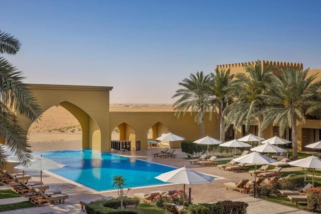 Отель Tilal Liwa 4*
