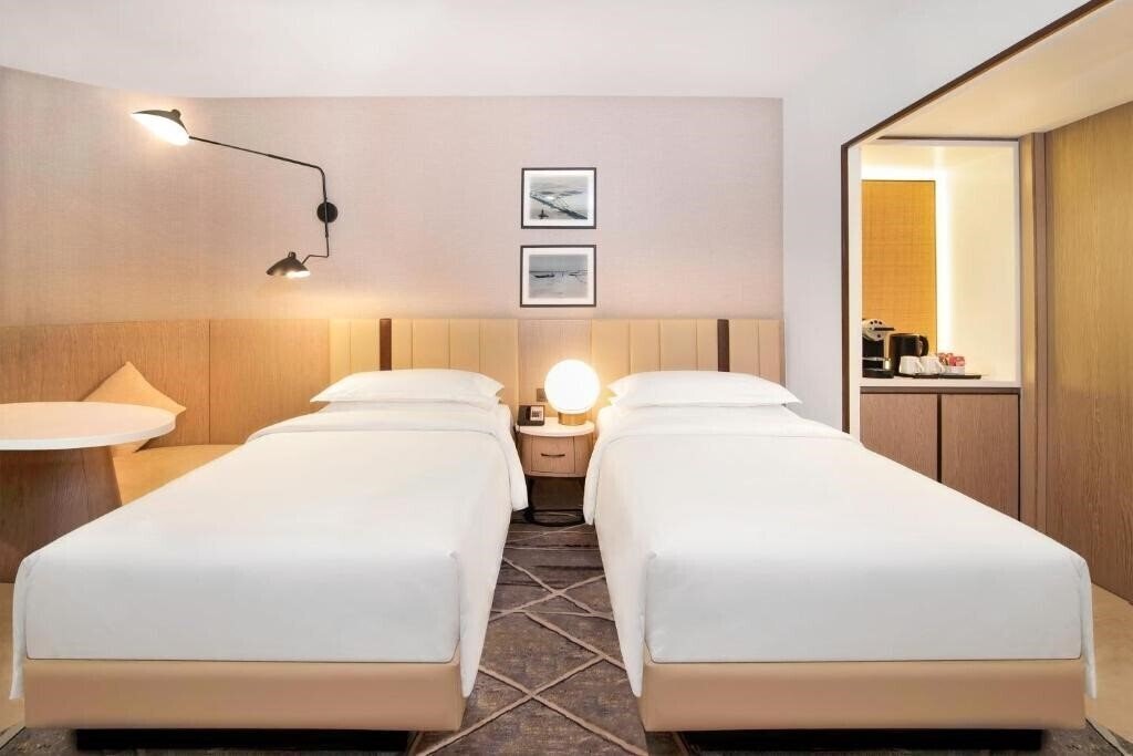 Изображение Sheraton Abu Dhabi Hotel & Resort 5*