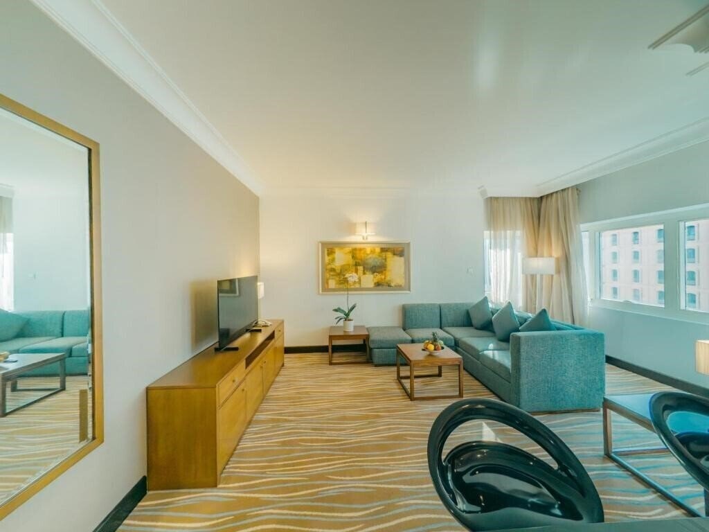 Отель Copthorne Downtown Abu Dhabi (ex. Holiday Inn Abu Dhabi Downtown, Millennium Central Downtown Abu Dhabi, Sands Hotel Abu Dhabi ) 4*
