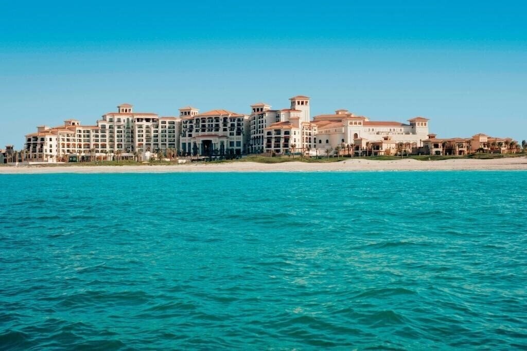 Отель The St. Regis Saadiyat Island Resort Abu Dhabi 5*