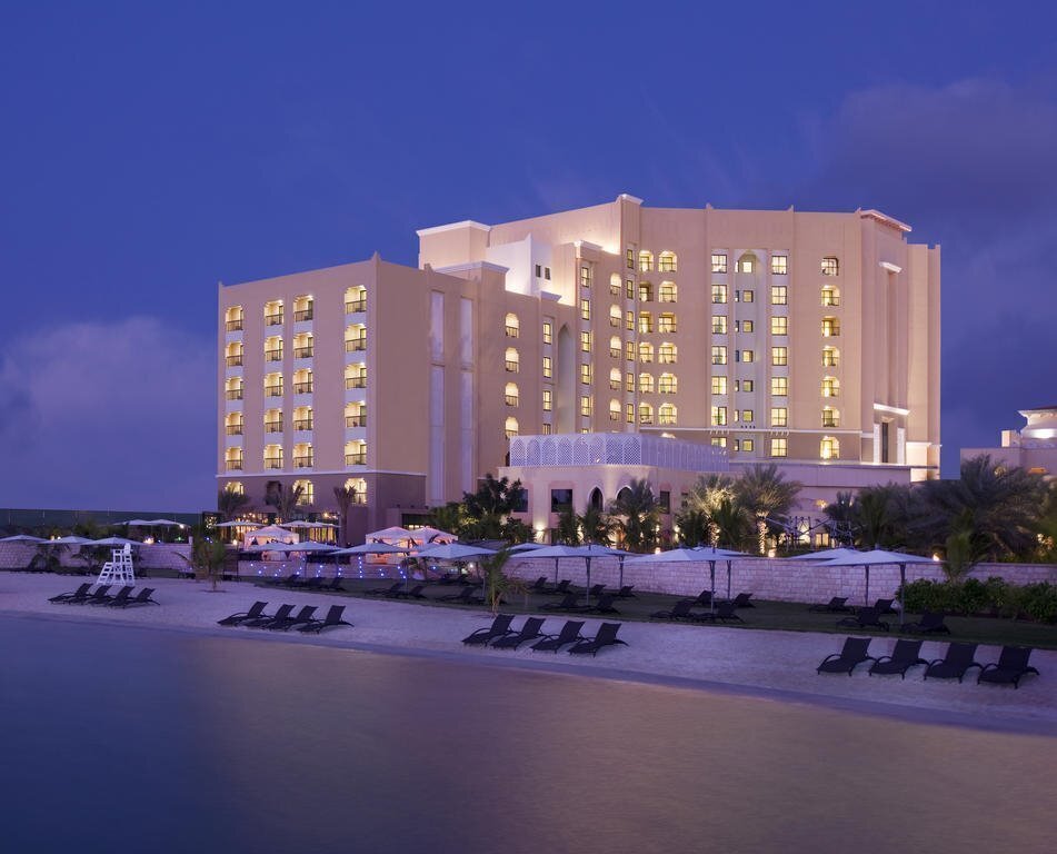 Отель Traders Hotel Qaryat Al Beri (ex. Traders Hotel Abu Dhabi) 4*