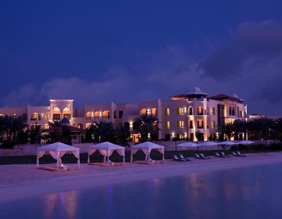 Картинка Traders Hotel Qaryat Al Beri 4*