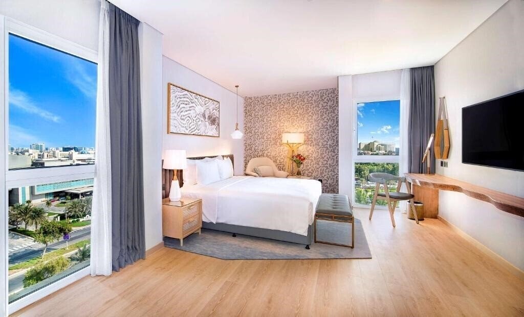 Фото Radisson Blu Hotel & Resorts Abu Dhabi Corniche (ex. Hilton Corniche Hotel Apartments) 5*