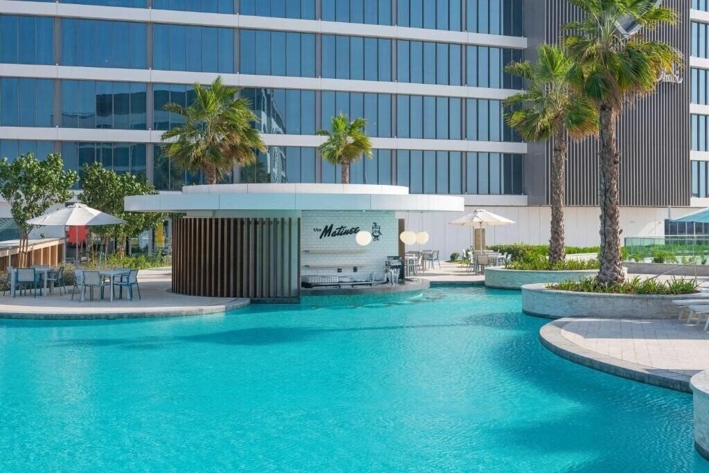 Фото The WB Abu Dhabi, Curio Collection by Hilton 5*