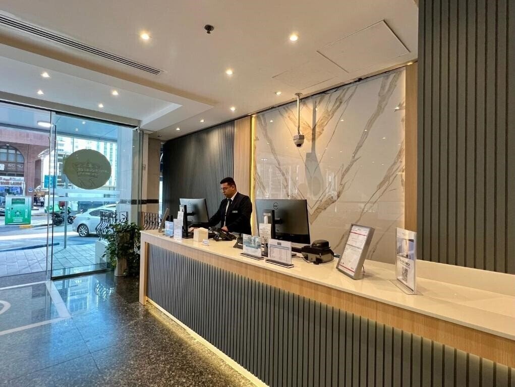 Изображение Royal Rotary Hotel Apartments 3*