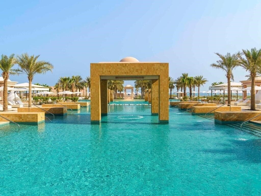 Изображение Rixos Marina Abu Dhabi (ex. Fairmont Marina) 5*