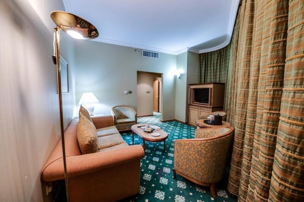 Изображение Top Grand Continental Hotel 4*
