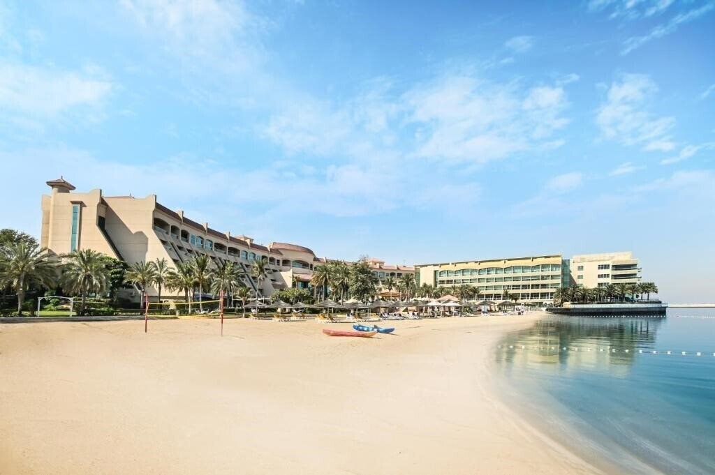 Отель Al Raha Beach Resort & SPA 5*