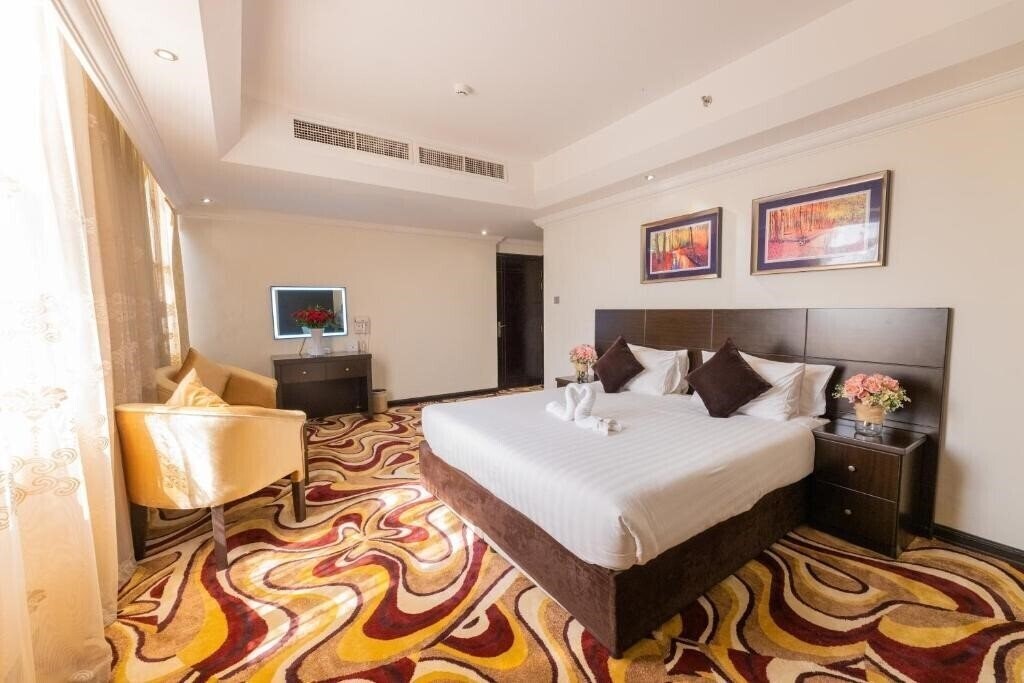 Фото Ewan Hotel Apartments (ex. Ewan Ajman Suites Hotel, Ewa Ajman Suites, Ewan Suites Hotel) 4*