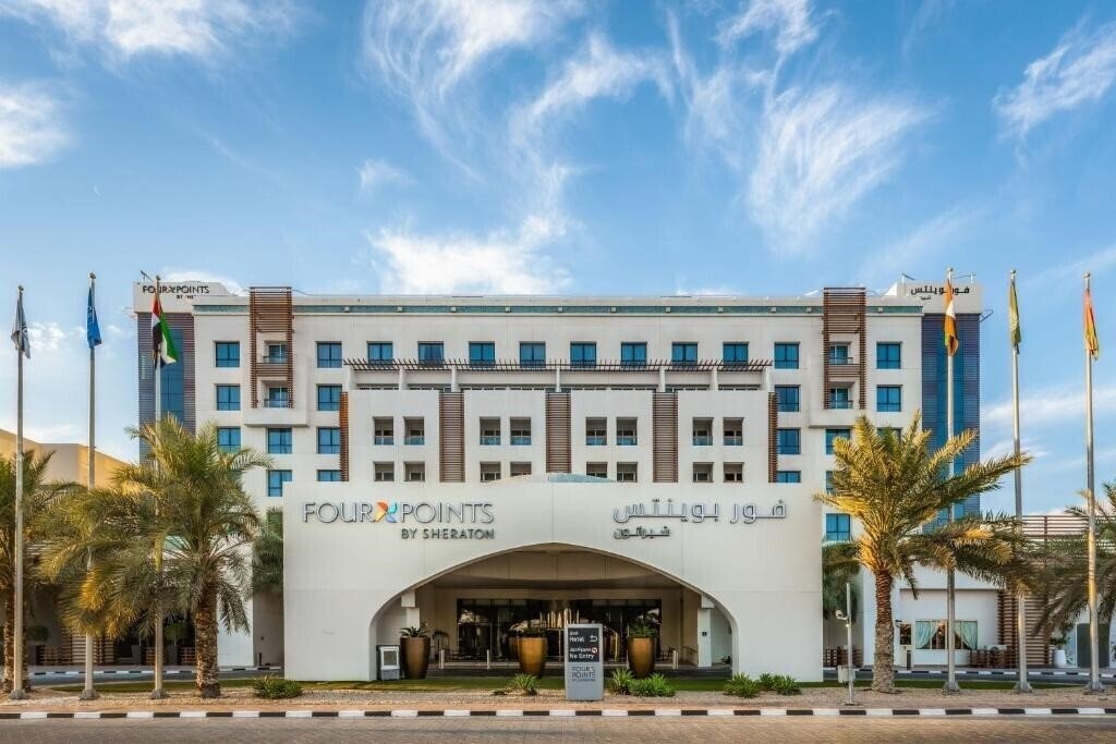 Отель Four Points by Sheraton Al Ain 5*