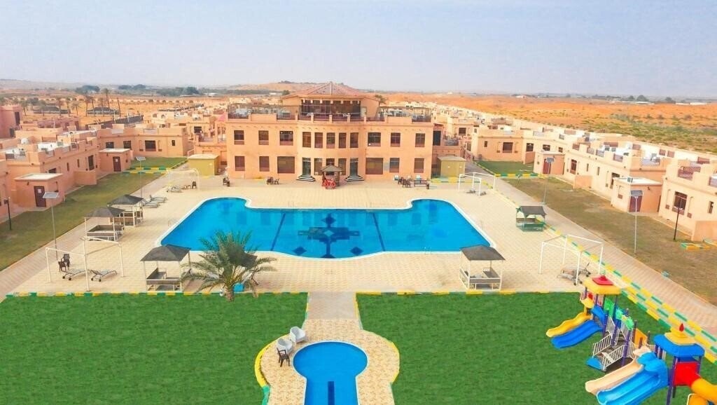 Отель Al Bada Resort - Al Ain 3*