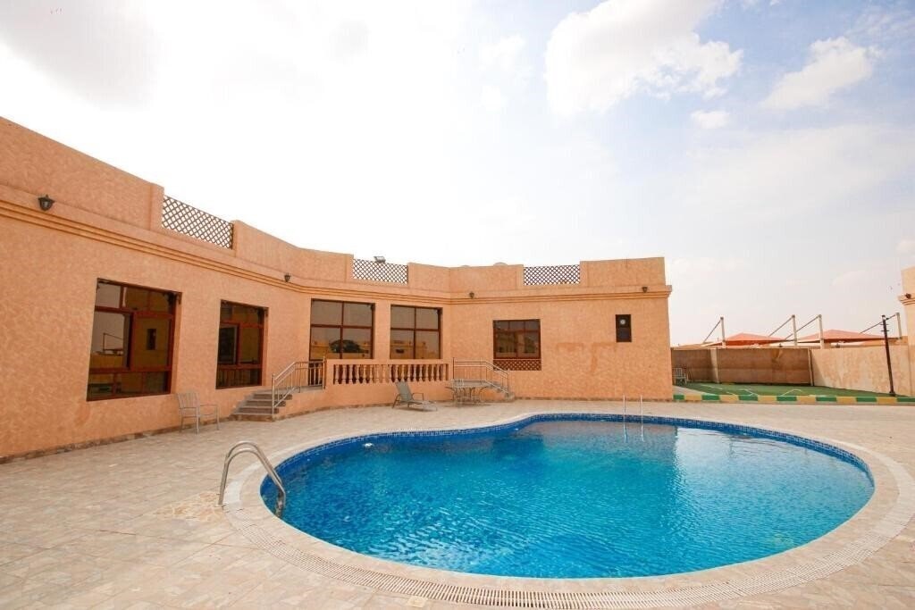 Изображение Al Bada Resort - Al Ain 3*